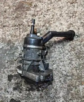 Citroen Berlingo Power steering pump 9686207080 A0015822