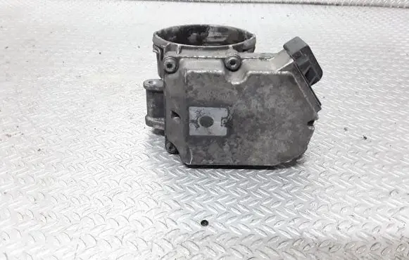 Volkswagen Golf V Throttle valve 03G128063V