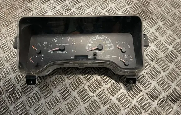 Speedometer (instrument cluster)