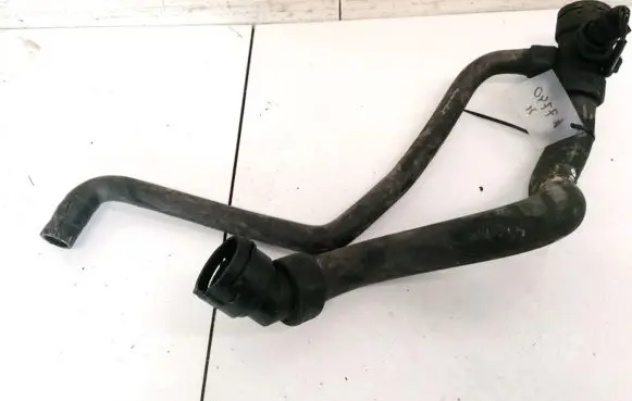 Audi A6 S6 C5 4B Engine coolant pipe/hose 4B0121049D