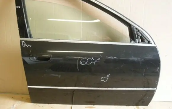 Peugeot 607 Front door