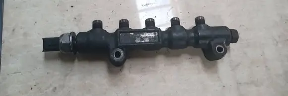 Citroen C4 I Fuel main line pipe 9654592680