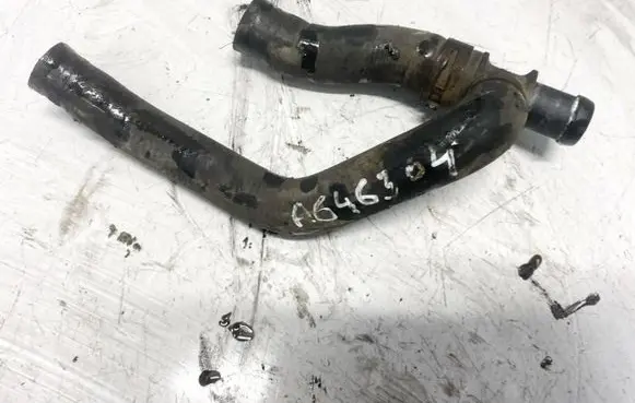 Volkswagen Golf V Engine coolant pipe/hose