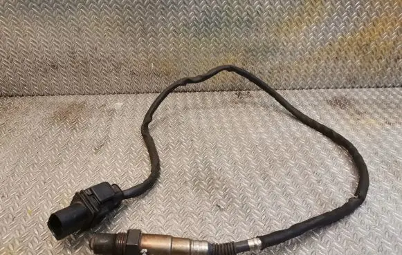 Mercedes-Benz C W204 Lambda probe sensor 0035427118