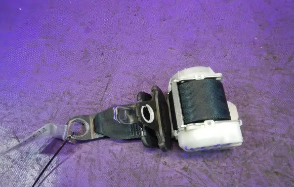 Citroen C1 Front seatbelt