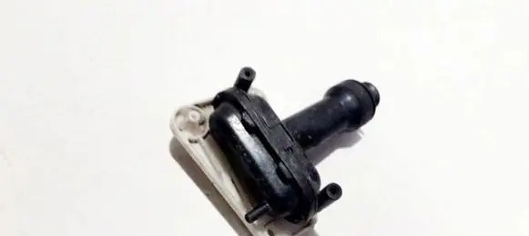 Audi 80 90 B3 Central locking vacuum pump 893862153a