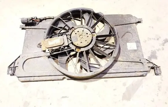 Mazda 3 I Radiator cooling fan shroud 3M5H8C607YA