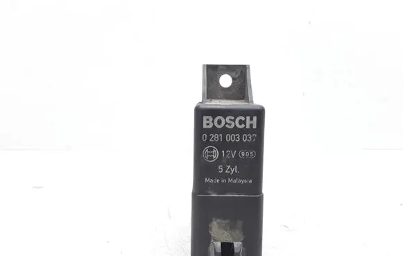 Volvo V70 Glow plug pre-heat relay 30751798 0281003037