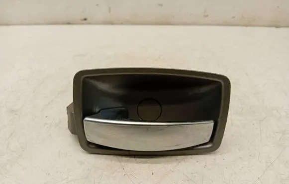 BMW 7 E65 E66 Front door interior handle 7024303