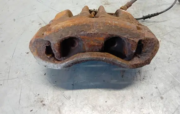 Volkswagen Crafter Front brake caliper