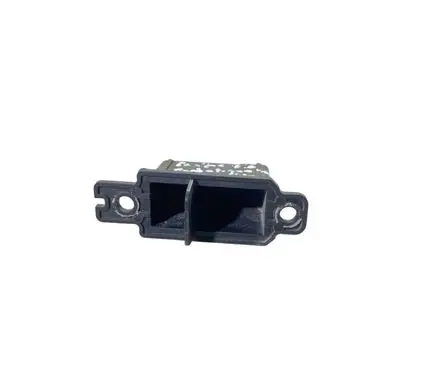Chrysler Pacifica Radiator mount bracket