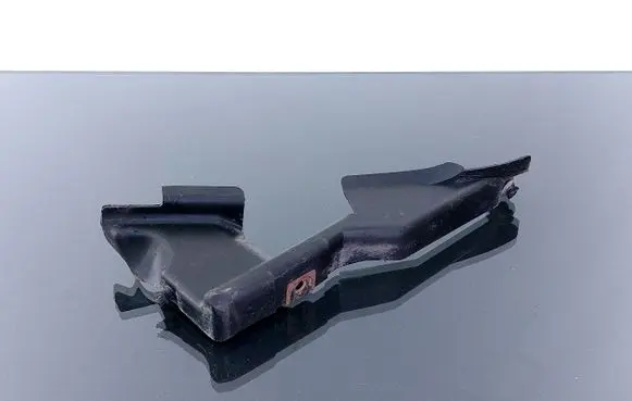 BMW 5 E39 Engine mounting bracket 51718222180 8222180