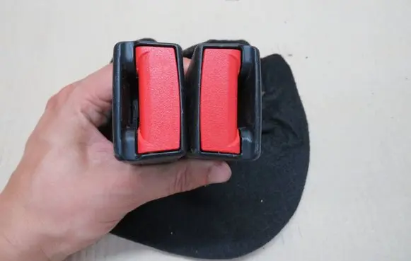 Opel Insignia B Rear seatbelt buckle 39151545 105596 9042101