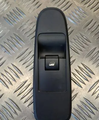 Citroen C4 I Picasso Electric window control switch 96639377ZD 008561012 2804111