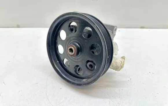 Volvo XC60 Power steering pump 9G913A696AB 31280865