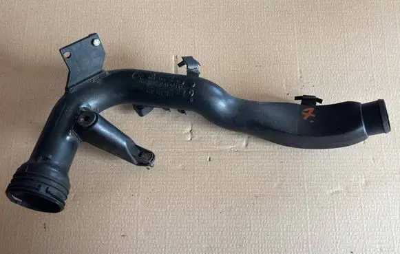 Intercooler hose/pipe