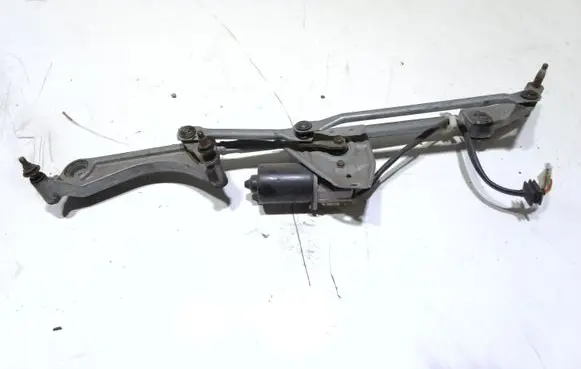 Mercedes-Benz C W203 Front wiper linkage and motor A2038200342