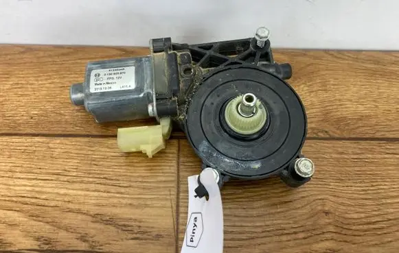 Ram 1500 Rear door window regulator motor 513353AB