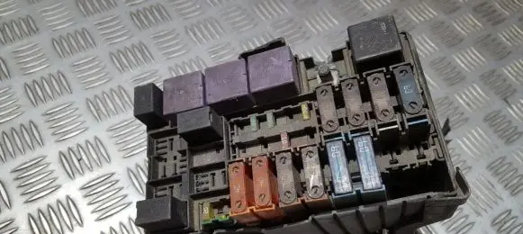 Renault Laguna II Fuse box set 8200162337 55RDDW182