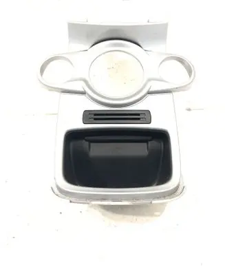 Ford Fiesta Glove box central console 06900001