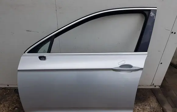 Volkswagen PASSAT B8 Front door 