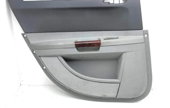 Chrysler 300 - 300C Rear door card panel trim