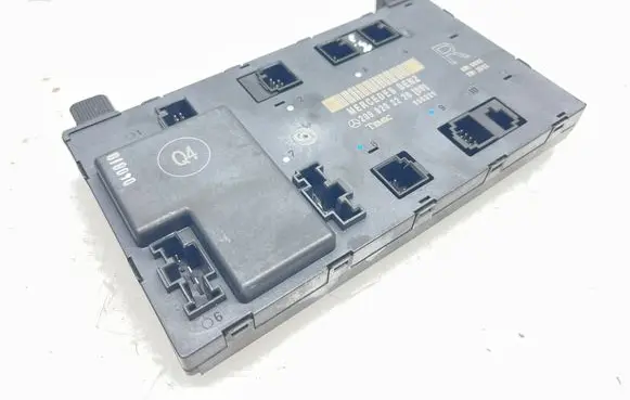 Mercedes-Benz CLK A209 C209 Door control unit/module 2098202226