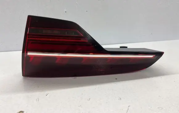 Audi A4 S4 B9 8W Tailgate rear/tail lights 8W9945094AC 81840203