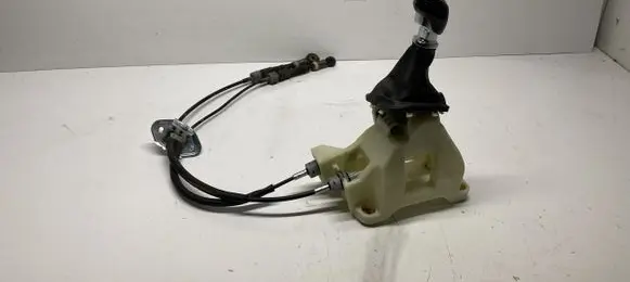 Hyundai ix20 Gear shifter/selector 437941P300