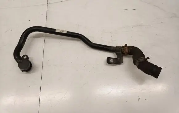 Volkswagen Golf VII Engine coolant pipe/hose 04L121065AJ