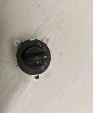 Ford Mondeo MK II Light switch 96BB13K196cB