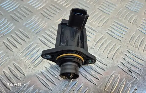 Volkswagen Golf Plus Turbine electric control actuator 03C145710D 70244501