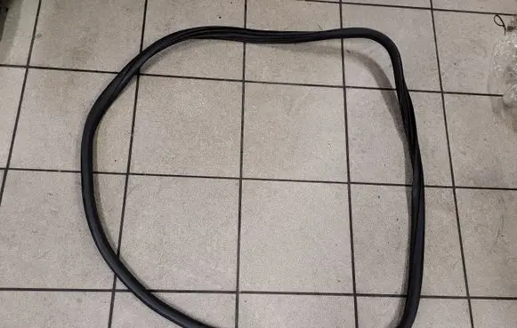 Citroen C4 Cactus Rear door rubber seal (on body) 