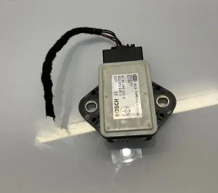 Mercedes-Benz E W212 ESP acceleration yaw rate sensor A0055422618 0265005735 7015050