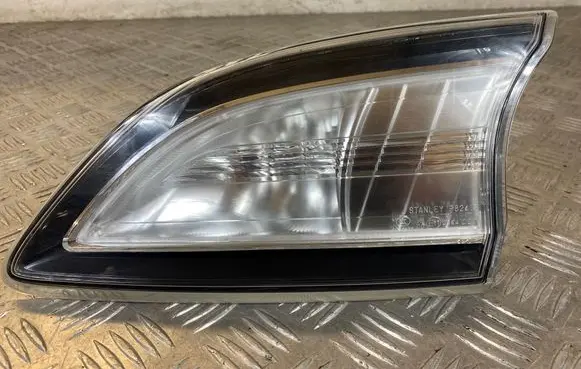 Mazda 3 II Tailgate rear/tail lights BBN7513F0 513F0 K2442