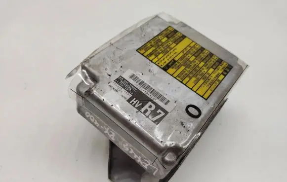 Lexus RX 330 - 350 - 400H Airbag control unit/module 8917048140 1523007591
