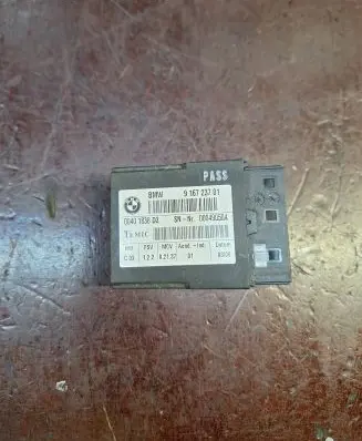 BMW 3 E90 E91 Seat control module 9167237 000490504 00401838