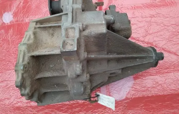 Nissan Navara Gearbox transfer box case 