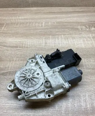 Peugeot 407 Front door window regulator motor 1137328127 0130822201 RIGHTSIDE
