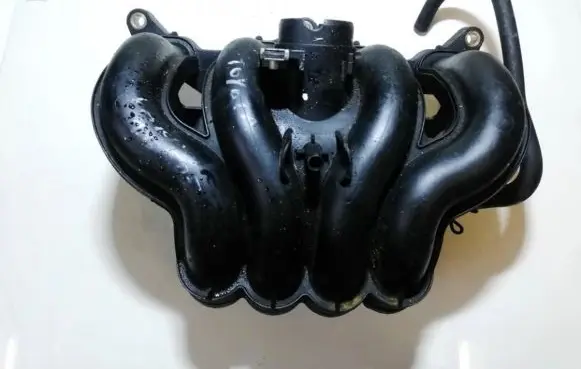 Toyota Yaris Intake manifold 2900309819