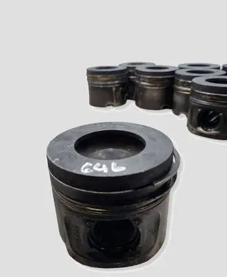 BMW 1 E81 E87 Piston N47
