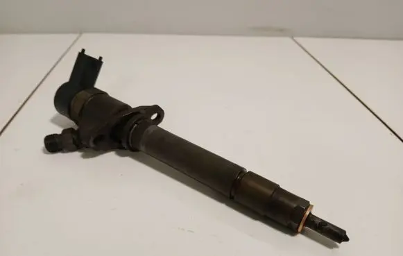 Volvo XC90 Fuel injector 0445110078 8658352