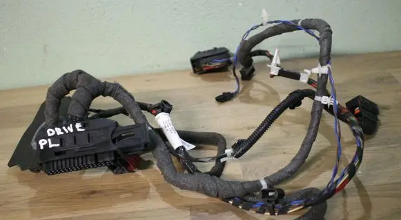 Opel Vectra C Front door wiring loom 13203692
