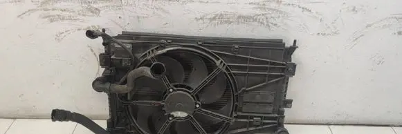 Peugeot 308 Coolant radiator 
