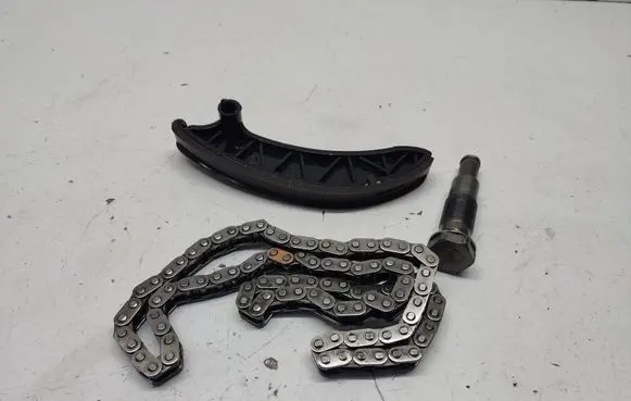 Mercedes-Benz Vito Viano W447 Timing chain (engine) 01641169 23H24