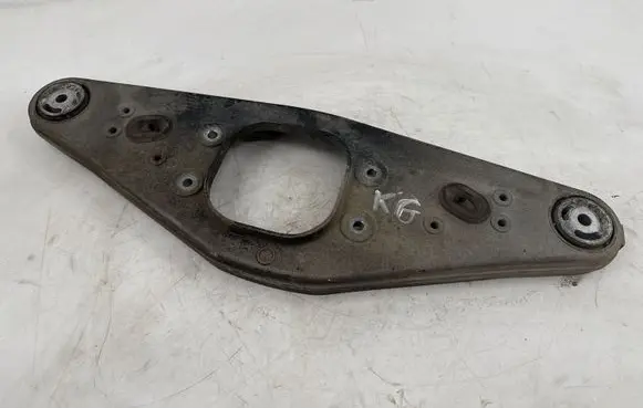 Mercedes-Benz E W211 Rear differential/diff mount bracket A2303521806