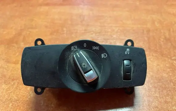 BMW 5 F10 F11 Light switch 9204068 3392050104 920406805