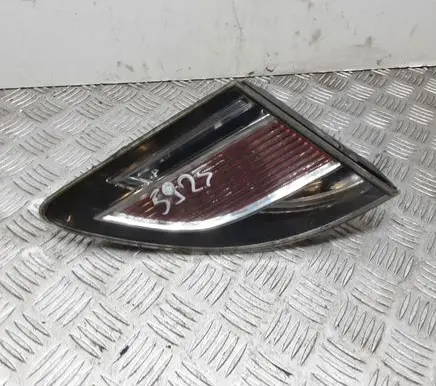 Mazda 6 Tailgate rear/tail lights 13241055