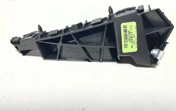 MG ZS Front bumper mounting bracket 10699373R