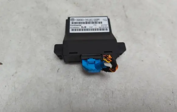 Skoda Yeti (5L) Gateway control module 7N0907530BE 7N0907530AL